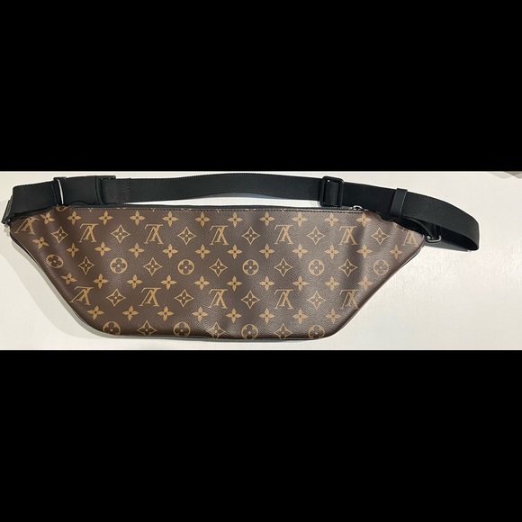 *Rare* Mens Louis Vuitton Christopher Bumbag (out of stock store wide) - Picture 2 of 7